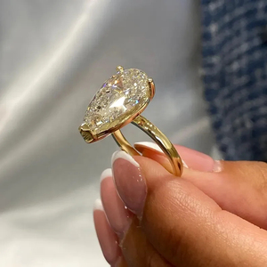 Anillo de compromiso de diamante solitario talla pera cultivado en laboratorio, elegante anillo de diamante talla pera de oro rosa para mujer - Product Image 1