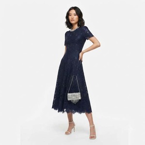 Elegante Vestido Midi Azul Marino de Encaje con Cuello Joya, Manga Corta, Corte A, Transpirable, Ajustado, para Fiesta, Venta al por Mayor para Mujer - Product Image 1