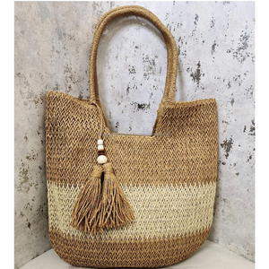 Sac à bandoulière Boho en raphia avec pompon beige et marron tissé à la main fourre-tout en paille sac à main écologique polyvalent pour le marché, les voyages ou les vacances - Product Image 4