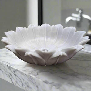 อ่างล้างหน้าหินอ่อนสีขาวรูปดอกบัวแกะสลักด้วยมือสำหรับห้องน้ำสไตล์โมเดิร์น - Product Image 3