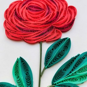 Tarjeta de quilling con diseño de tallo de rosa, tarjeta de felicitación hecha a mano con sobre, tarjeta floral de quilling especial para todas las ocasiones - Product Image 2