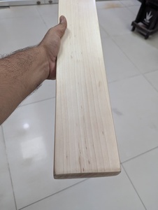 Batte de cricket en bois légère et durable, cousue à la main, ambidextre, épaisseur 38 mm, 2,6 lb, poignée verte personnalisée, pour entraînement et match - Product Image 4
