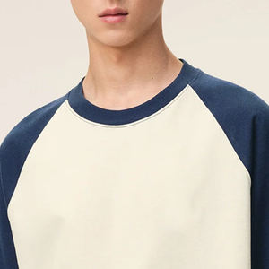 T-shirt homme au design color block, style élégant, fabriqué avec un tissu de qualité supérieure pour un ajustement confortable et décontracté, vêtement décontracté à prix abordable. - Product Image 2