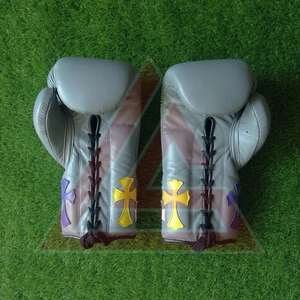 Gants de boxe personnalisés Chrome Heart, à lacets, en cuir durable, respirants, antidérapants, anti-humidité, gants MMA Sanda - Product Image 4