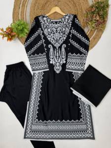 Conjunto de Kurti, pantalón y dupatta de satén de rayón, el más vendido, con forro de algodón, cómodo para fiestas, disponible a buen precio. - Product Image 5