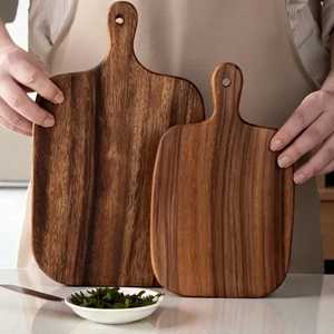 Planche à découper en bois écologique pour un usage quotidien en cuisine - Product Image 2