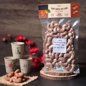 Vietnam Origin Roasted Cashew <b>Nuts</b> 200g Flat Vacuumed Bag Buttery Salty Flavor with Factory Price ISO Certified Premium Organic - Product Image 1