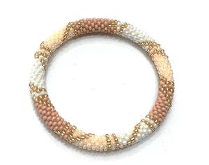 Bracelets décontractés pour femmes Ahana en perles de verre, faits main, multicolores, de haute qualité, au design tendance, à prix abordable - Product Image 1