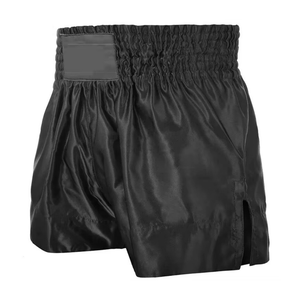 Shorts de Muay Thai professionnels noirs unis en satin, avec large ceinture, pour le kickboxing, équipement sportif, shorts personnalisés - Product Image 3