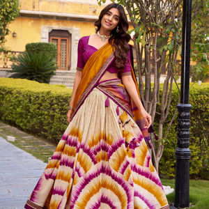 Chemisier tendance pour femme, style designer, en soie Tasar lourde, imprimé tie-dye, avec dentelle, extensible, non cousu, idéal pour les fêtes - Product Image 1