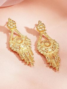 Conjunto Clásico de Collar y Pendientes Chapados en Oro de 24K con Diseño de Borla para Mujer, Joyería de Boda - Product Image 3