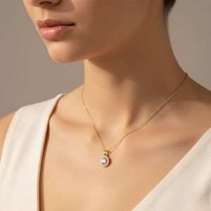 Collier pendentif solitaire halo avec diamant rond brillant de 0,65 carat cultivé en laboratoire |   Bijoux raffinés intemporels pour un usage quotidien - Product Image 6