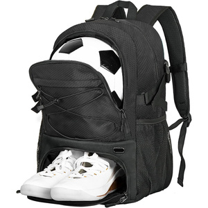Sacs à dos de football personnalisés, sacs d'équipe sportive, sacs à dos de football avec impression de logo, fabricant OEM Pakistan, export. - Product Image 1
