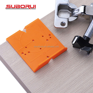 Suborui <span class=keywords><strong>35mm</strong></span> 40mm bản lề lỗ <span class=keywords><strong>Jig</strong></span> khoan hướng dẫn Mẫu <span class=keywords><strong>Jig</strong></span> Tủ bản lề lỗ định vị <span class=keywords><strong>forstner</strong></span> khoan <span class=keywords><strong>bit</strong></span> cho chế biến gỗ - Product Image 2