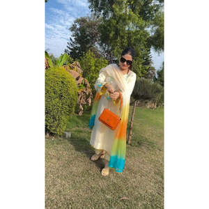 Conjunto Dupatta Top-Down para mujer con Secuencia de bordado pesado Trabajo Elegante diseño elegante - Product Image 3