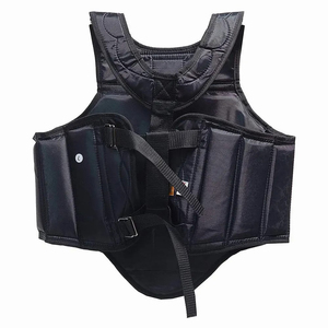 Protège-poitrine de boxe unisexe de haute qualité avec logo personnalisé, léger, en cuir PU, équipement de sécurité pour l'entraînement, toutes tailles - Product Image 2