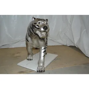 Sculpture ronde en métal plaqué or contemporaine de qualité supérieure, décoration artistique d'intérieur, accent de décoration pour la maison, Zahid Exports - Product Image 5