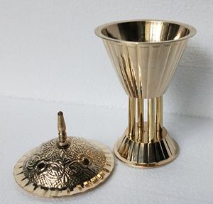 Quemador de incienso esmaltado con difusor de aromaterapia de cuatro pilares y soporte de incienso - Product Image 2