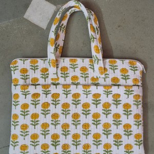 Quilted Cotton Floral Print Laptop Bag Lightweight Padded Zipper Closure Handheld Carry Case Office Travel Laptop Tote Bag - Product Image 1