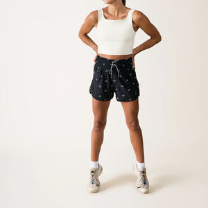 Shorts de Muay Thai en maille grande taille pour femmes, 100 % polyester, écologiques et respirants, pour la gym, la course et le basketball – Vente en gros OEM - Product Image 1