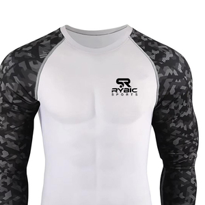 Ropa Deportiva Personalizada, Camiseta Deportiva Sublimada, Material Suave y Elástico, Calidad Premium, Hecha a Medida, en Venta - Product Image 4