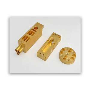 Componentes Industriales de Latón Torneado, Piezas Mecanizadas de Alta Precisión y Resistencia para Uso en Ferretería, Electricidad y Mecánica - Product Image 1