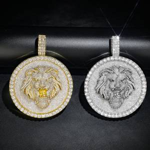 Colgante Medallón Cabeza de León Iced Out con Moissanita, Corte Brillante Redondo, Chapado en Oro, Joyería Unisex para Fiesta - Product Image 4