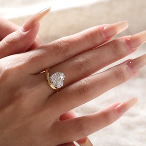 Bague solitaire de luxe en or jaune 14 carats bicolore, forme cœur romantique, diamant de laboratoire, bague de fiançailles pour femme, certifiée IGI - Product Image 1