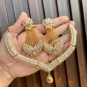 High Quality Luxury Gold Plated Bridal Jewellery <b>Set</b> for Wedding Reception Party and Engagement at Best Prices - Product Image 4