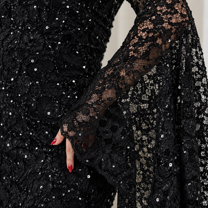 Vestido de Noche Moderno de Lujo Negro con Lentejuelas y Encaje, Elegante Vestido de Fiesta de Diseñador para Mujer con Manga Larga y Cola Larga de Satén - Product Image 3