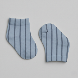 Calcetines infantiles para niños y niñas, acogedora tela de algodón, ajuste elástico y colores divertidos, comodidad diaria para la escuela - Product Image 3