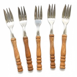 Vente en gros de fourchettes à dessert vintage en acier inoxydable avec manche en bois, ensemble d'ustensiles de cuisine et de table pour la maison et les restaurants - Product Image 1