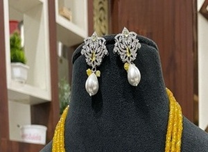 ชุดสร้อยคอมาลาประดับเพชร CZ ชุบทอง ดีไซน์หรูหรา พร้อมต่างหู สำหรับผู้หญิงและเด็กผู้หญิง เหมาะสำหรับงานแต่งงานและชุดประจำชาติ - Product Image 2