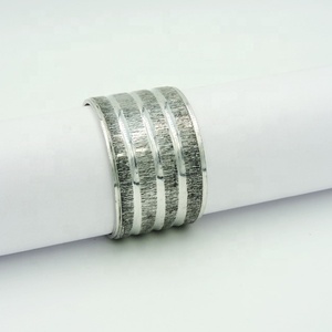 Customized Glass Beads Napkin Ring Round Shape Napkin Holder for Wedding Parties <b>Kitchen</b> Accessories - Product Image 6