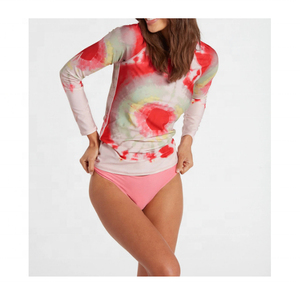 Rashguard de Nailon de Alta Calidad Personalizado para Mujer, para Entrenamiento de MMA, Uso en 4 Estaciones y Excelente Relación Calidad-Precio - Product Image 4