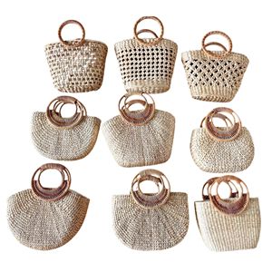 Bolso de Mano Hecho a Mano con Hierba Marina, Bolso Tote Tejido Natural para Mujer con Elegante Patrón Bordado y Asas de Cuero - Product Image 3
