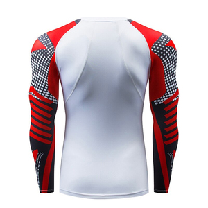 Rashguard à manches longues, rashguard sur mesure, tailles et designs personnalisés pour hommes, vêtements de sport imprimés par sublimation, rashguard confortable - Product Image 3