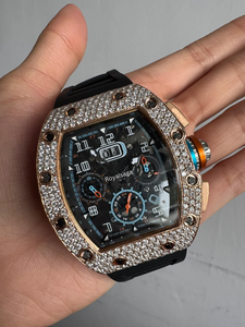 Montre de luxe pour homme avec diamants Moissanite, design Hip Hop, boîtier serti de pierres, bracelet en caoutchouc personnalisé - Product Image 5