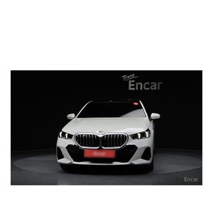 BMW Série 5 520i M Sport 2023, 34 788 km, boîte automatique, conduite à gauche, sièges en cuir, caméra de recul, toit ouvrant panoramique, LED - Product Image 3