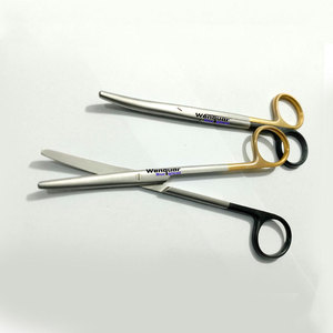 กรรไกรผ่าตัดเมทเซนบาุม ทังสเตนคาร์ไบด์เคลือบทองและดำ - Product Image 2