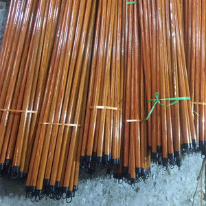 Mango de escoba de madera con cabezal de escoba de varilla natural pulida, precio al por mayor para el hogar - Product Image 1