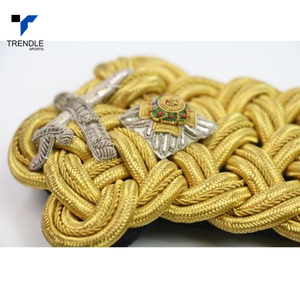 Meilleures ventes : Badges d'épaule brodés sur mesure avec perles, épingle de sûreté, accessoire sans plomb - Product Image 6