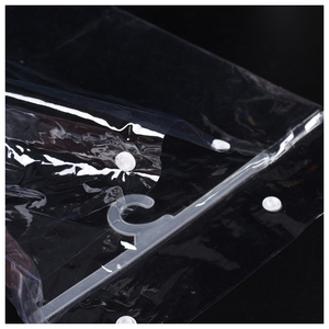 Bolsas de Embalaje de PVC Transparente al por Mayor con Cierre de Cremallera y Ganchos de Plástico para Colgar Zapatos y Calcetines - Aptas para Microondas y con Impresión Serigrafiada - Product Image 4