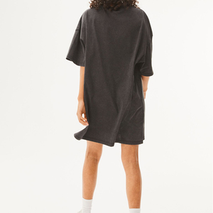 T-shirts blancs unis à col rond pour femmes, personnalisables par sérigraphie, en polyester/coton, à épaules tombantes, manches courtes, coupe ample - Product Image 5