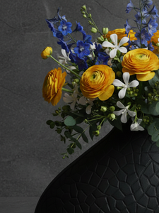 Vase à fleurs en aluminium noir mat texturé nordique, motif géométrique 3D, pot à fleurs abstrait en forme de dôme pour la décoration de la maison et des hôtels - Product Image 6