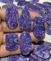 Vente en gros de pierres précieuses en vrac : Quartz naturel de guérison et Charoïte de formes variées, cabochons de cristal pour la création artisanale de bagues, pendentifs et bijoux DIY