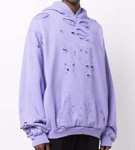 Hoodie oversize de luxe avec patch brodé effet vieilli, streetwear d'hiver, sweat à capuche en polaire à manches longues avec déchirures en jean - Product Image 1