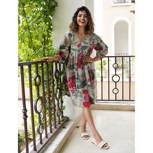 Vestido Casual con Estampado Floral y Corte Evase - Product Image 3