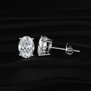 ต่างหูมอสซาไนต์ทรงรี 4 กะรัต ไร้สี VVS ทอง 14K 2 กะรัต แบบโซลิแทร์ ขอบเพชรซ่อน ตัวล็อคแบบเกลียว ทำด้วยมือ สำหรับเจ้าสาว งานแต่งงาน - Product Image 4