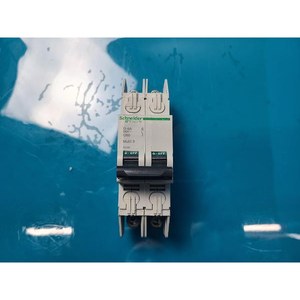 เบรกเกอร์วงจรขนาดเล็ก SCHNIDER Multi 9 C60 4A-Type D 2POLE 240VAC มือสอง สภาพเดิม อะไหล่อุปกรณ์เซมิคอนดักเตอร์รุ่นเก่า - Product Image 3